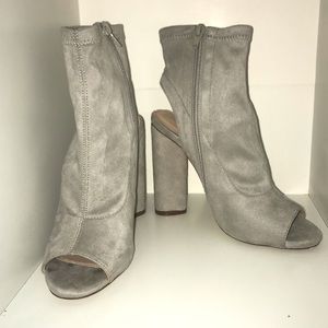 open heel/open toe grey suede heel booties